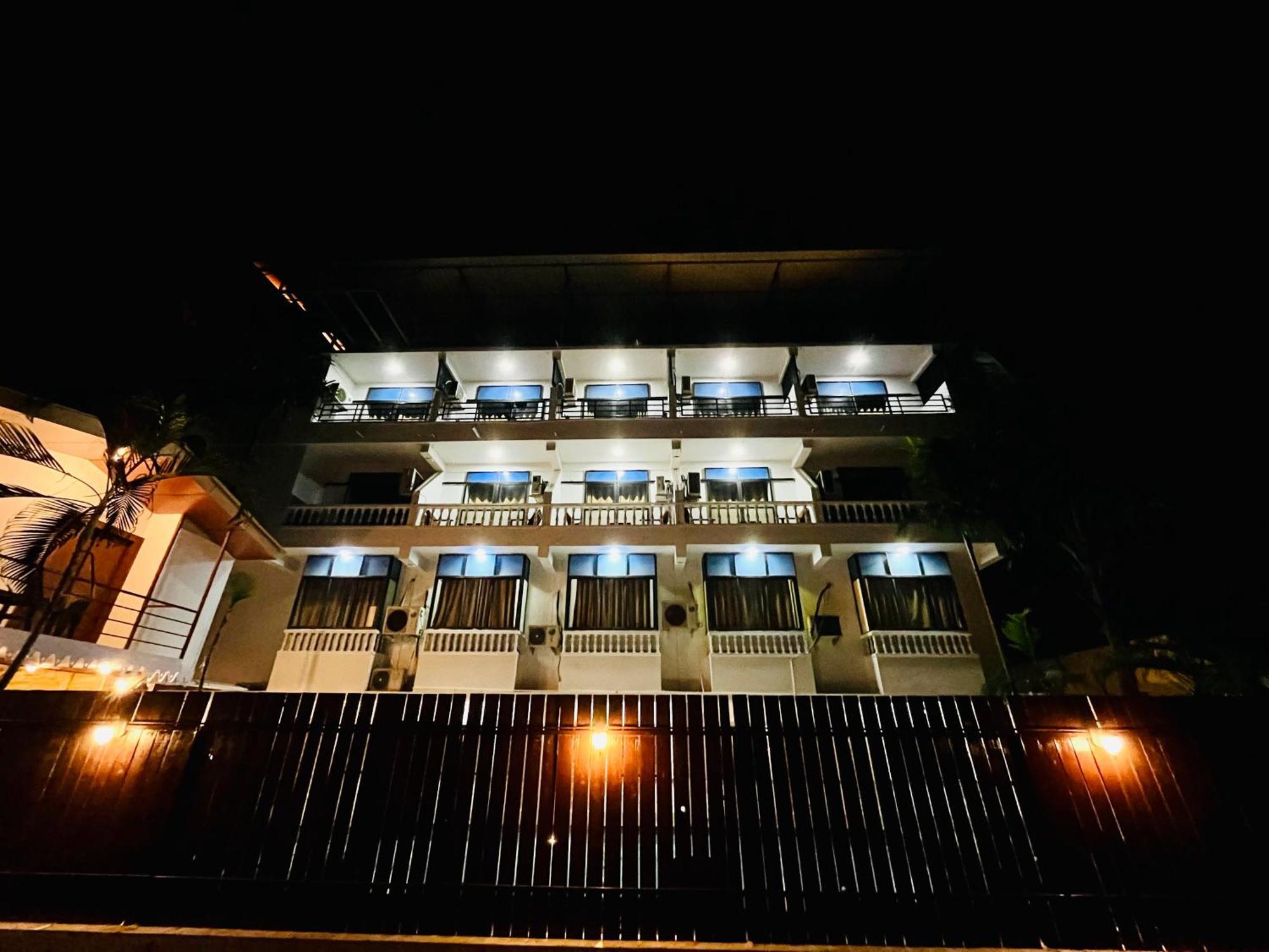 Hotel Pleasure Inn Near Turtle Beach Morjim Manage By Ld Group Of Hospitality Exterior photo