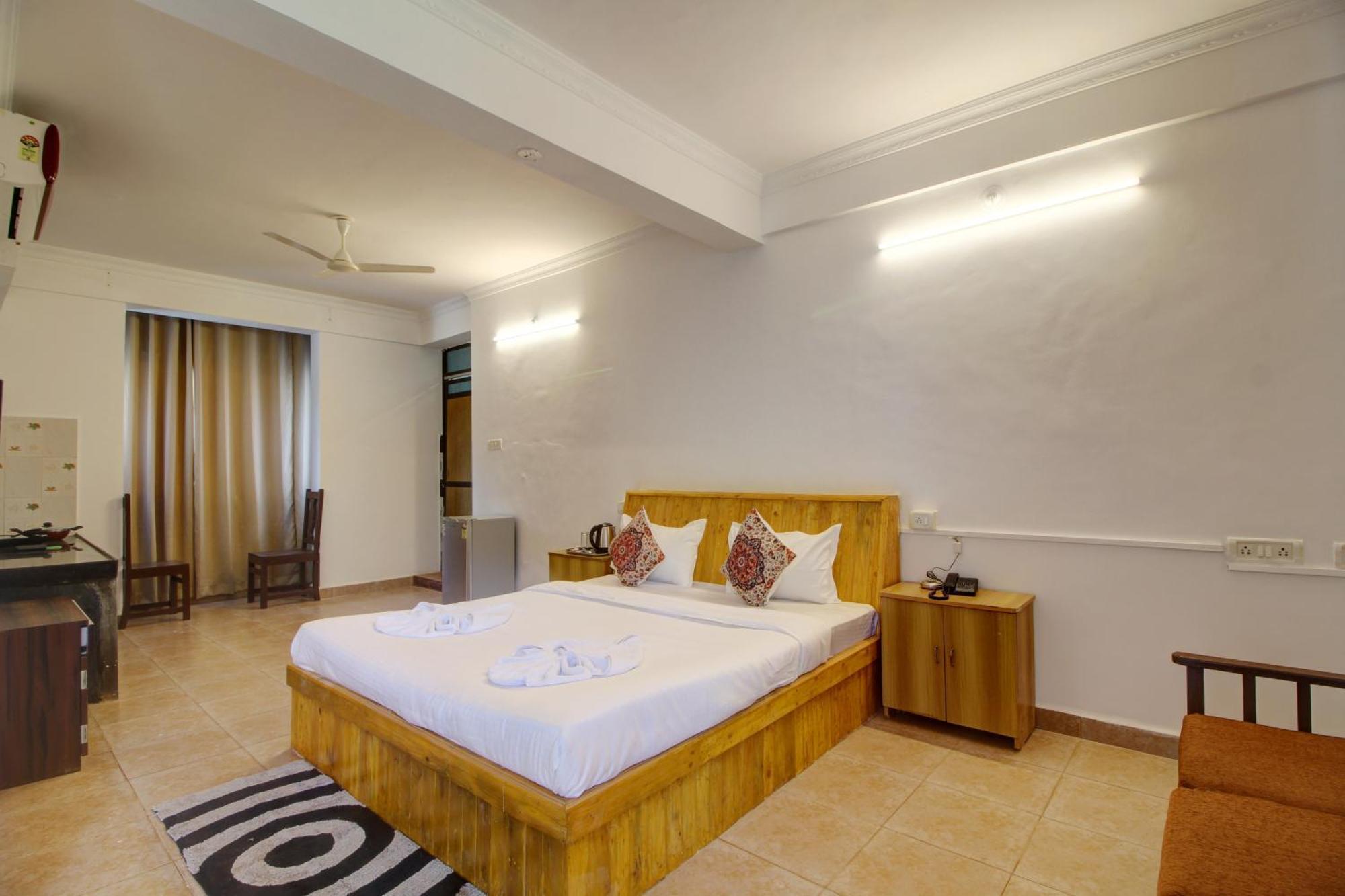 Hotel Pleasure Inn Near Turtle Beach Morjim Manage By Ld Group Of Hospitality Exterior photo
