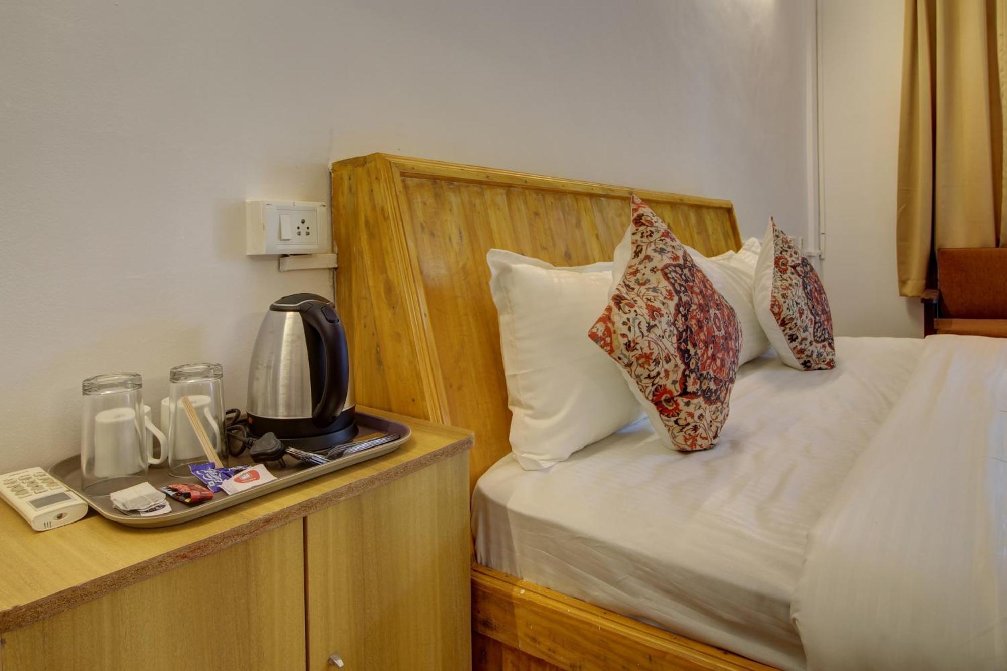 Hotel Pleasure Inn Near Turtle Beach Morjim Manage By Ld Group Of Hospitality Exterior photo